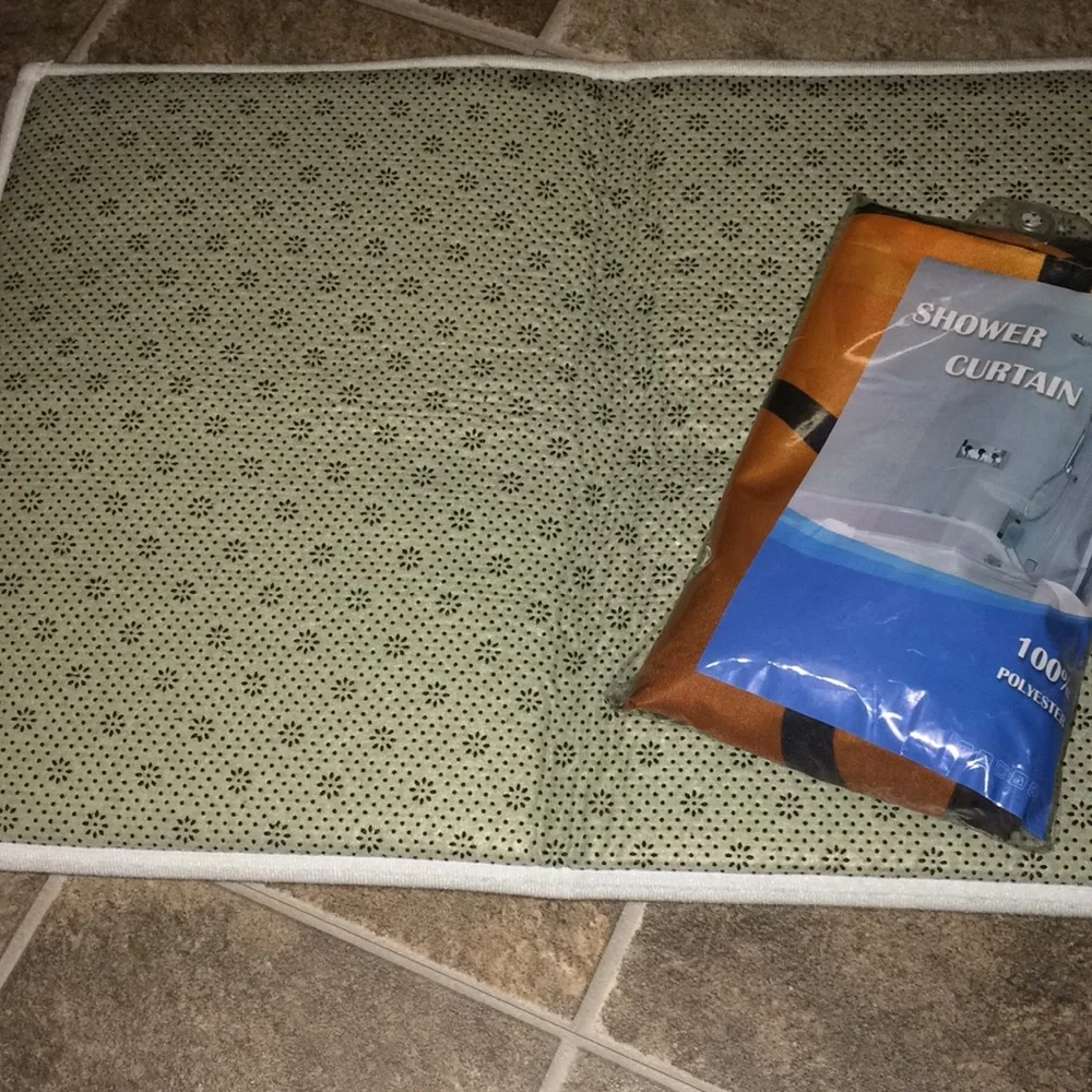 Halloween shower curtain and bath mat